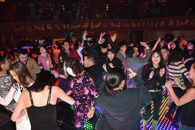 “Castle” клуб их хотын залууст нээлттэй боллоо